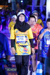 BIB: 4798
                            <button type="button" onclick="openModal(26251553)" class="btn btn-primary btn-sm float-right btn-popup" data-toggle="modal" data-target=".modal-high-quality">
                        <i class="fas fa-shopping-cart"></i> Add to Cart
                    </button>
                                            <button type="button" onclick="isThisMe(26251553, true)" class="btn btn-success btn-sm float-right btn-popup btn-isme hidden" data-toggle="tooltip" data-placement="bottom" title="นี่คือรูปของคุณใช่ไหม คลิกที่นี่เพื่อเอาเข้าอัลบั้ม">
                        <i class="fas fa-plus"></i> Add to album
                    </button>
                    <button type="button" onclick="isThisMe(26251553, false)" class="btn btn-warning btn-sm float-right btn-popup btn-isnotme hidden">
                        <i class="fas fa-ban"></i> Remove from album
                    </button>